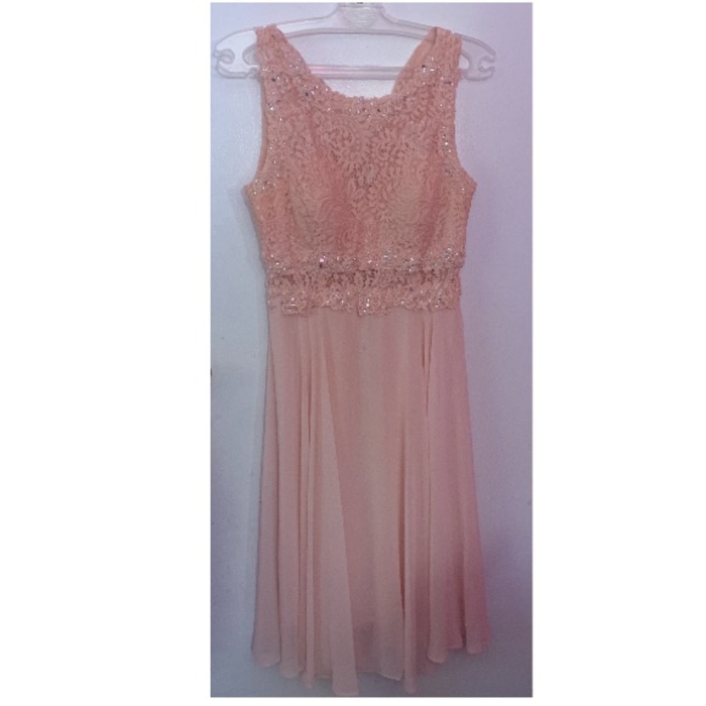 Lace sparkle pink sleeveless gown